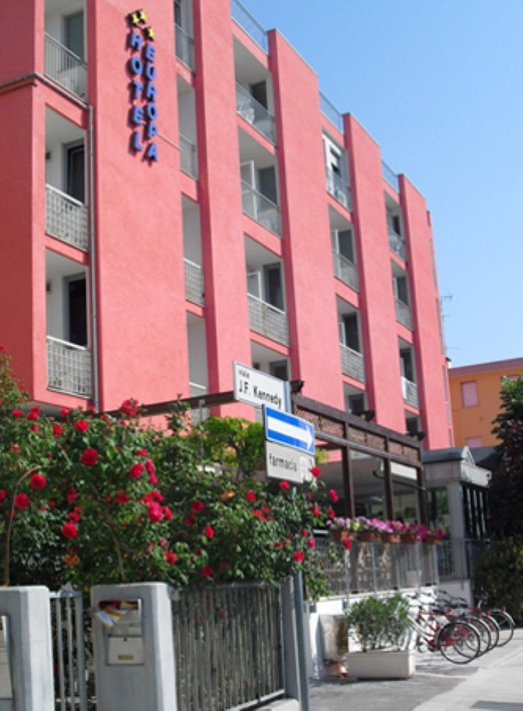 Hotel Europa Grado Exterior photo